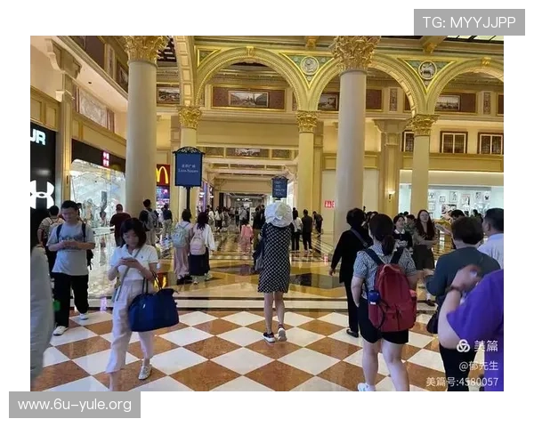 第一赌城：揭秘第一赌城的豪华酒店与世界级表演秀